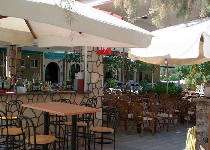 Aqua Terra لينثوس