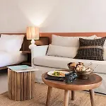 Aqua Terra Hotel