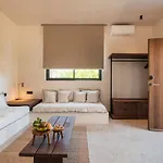 Hotel Aqua Terra 4*