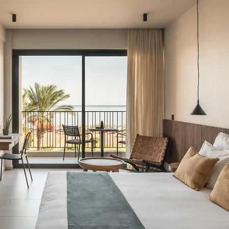 Aqua Terra Hotel