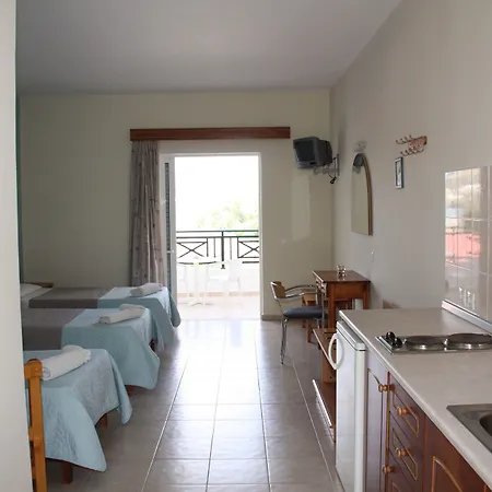 Ξενοδοχείο Aqua Terra 4*