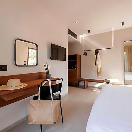 Aqua Terra Hotel 4*